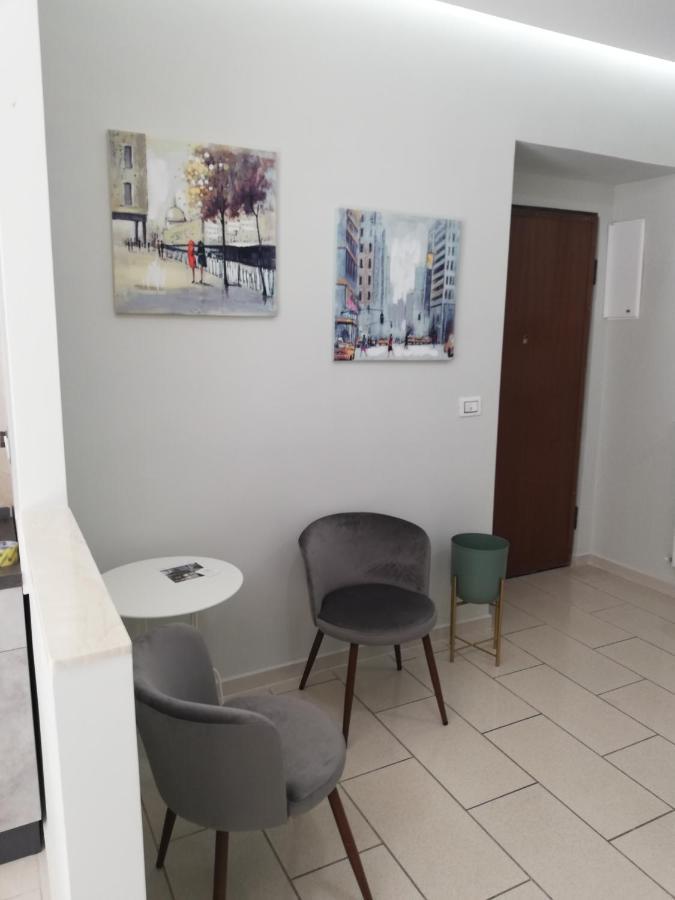 Binario 3 Bed and Breakfast Έμπολι Εξωτερικό φωτογραφία